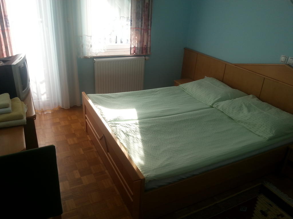 Penzion Zeleni Kakadu Maribor Pokoj fotografie