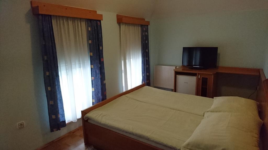 Penzion Zeleni Kakadu Maribor Exteriér fotografie
